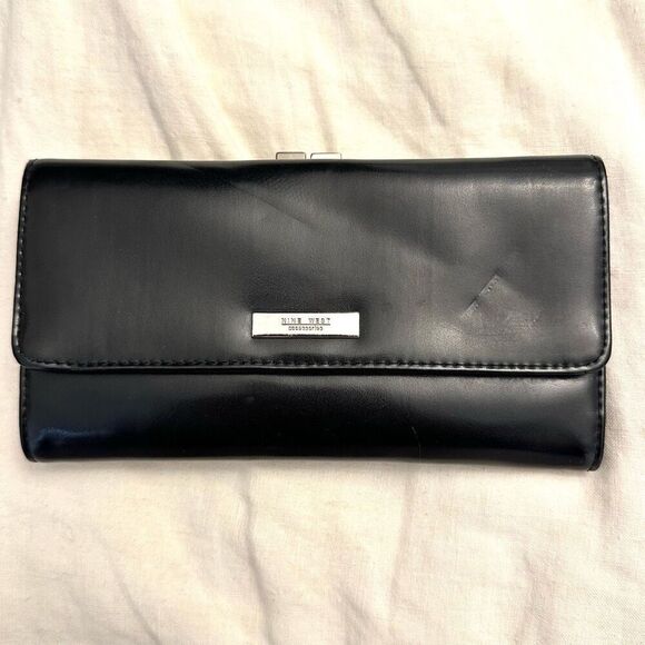 Vintage Nine West Leather Kiss Lock Black Long Folding Wallet - Picture 1 of 5